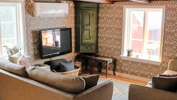 House | Interior