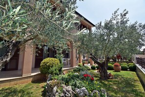 Apartamento | Jardín