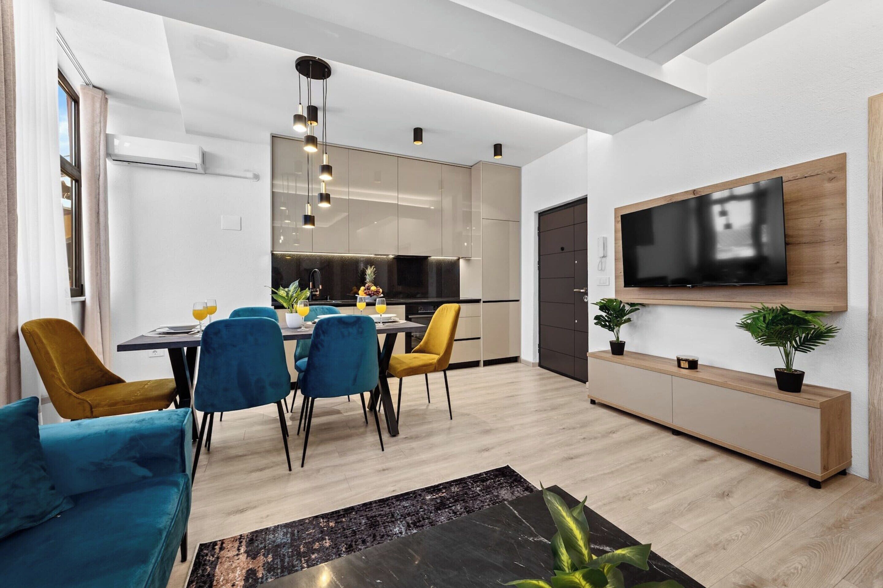 Apartment | Dining