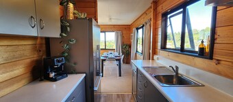 Te Mata Peak Retreat/Central to HN & Local Venues/Clean & Comfortable