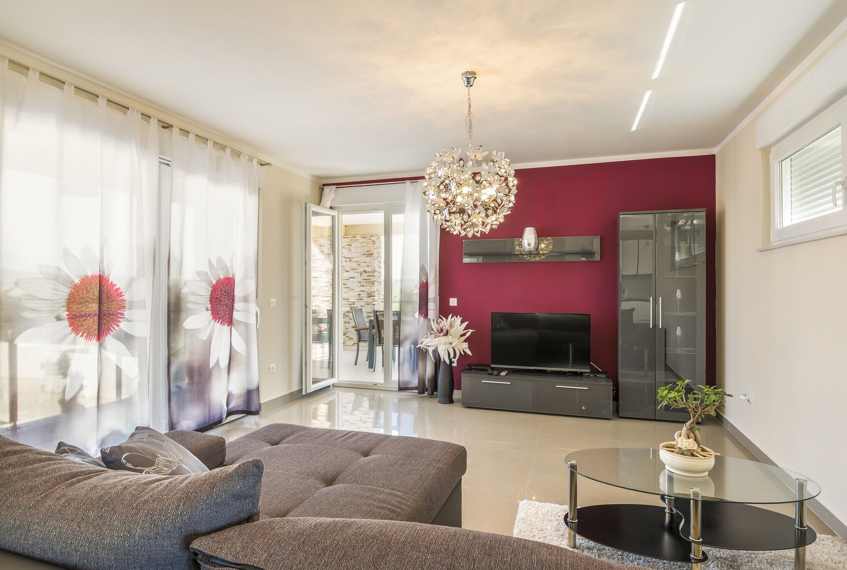 Villa | Living room | Fireplace