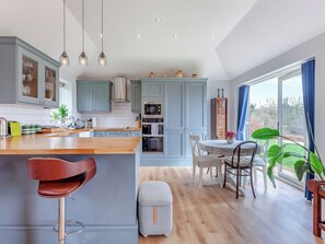 Dishwasher - The Lodge at Edenbridge (Shepton Mallet)