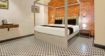 Comfortable Stayss at Varanasi Cantt