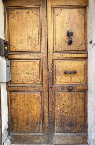 Appartement lumineux et traversant en plein centre historique !