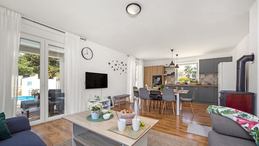 Villa With Private Pool in Baderna