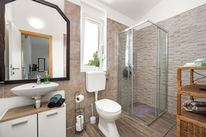 Villa | Bathroom | Hair dryer