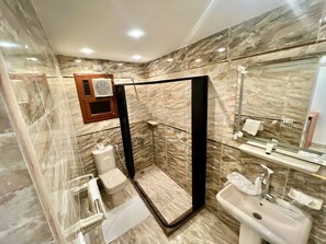 Standard Single Room | Bathroom