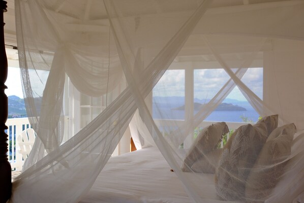3 bedrooms, desk, iron/ironing board, WiFi