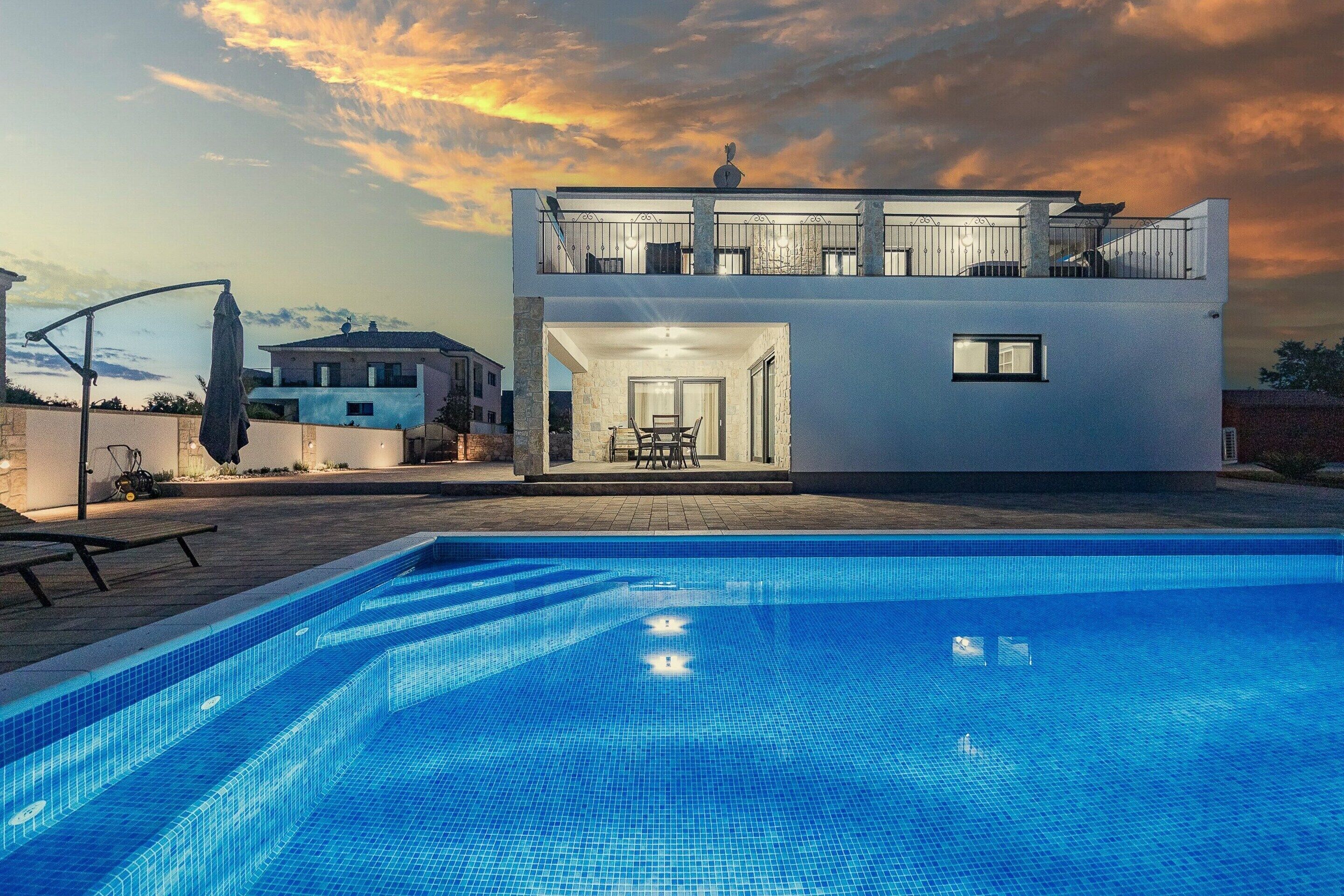 Villa | Exterior