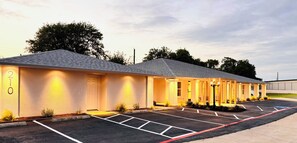 واجهة المنشأة