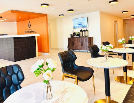 Zitruimte lobby. The Depot Hotel