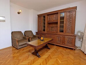 Apartment | Living room - Spacious 3-bedroom Apartment in Pula (Pula)