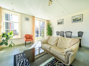 House | Living room