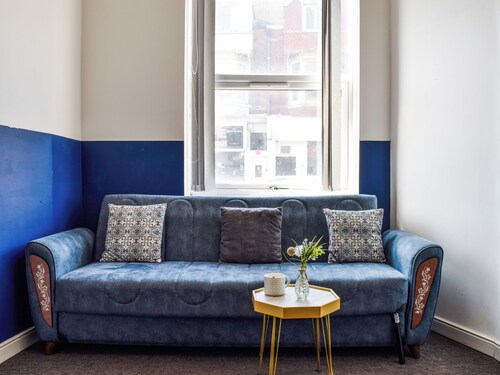 South Pier Apartment