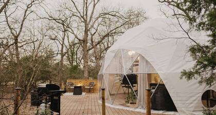 Dome with King loft and hot tub in wooded north Texas
