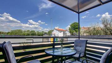 Căn hộ | Khu ẩm thực ngoài trời