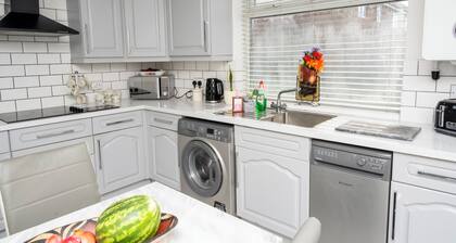 Contractor and holiday makers accommodation