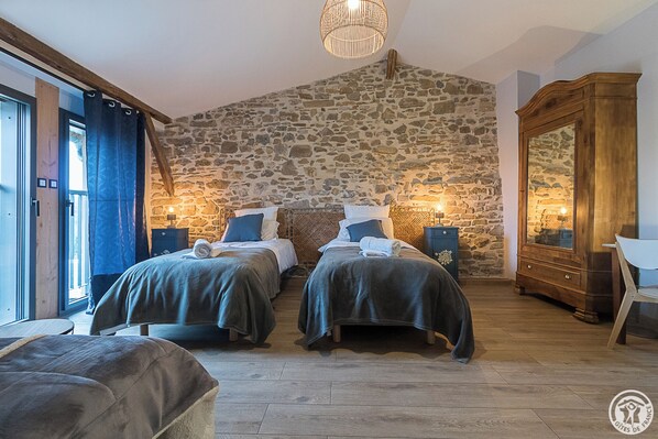 OLYMPIE | Bàn, khu vực làm việc phù hợp cho laptop