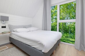 House | 3 bedrooms, individually furnished