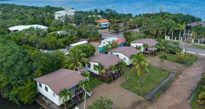 Cozy 1BR Casita with Full Kitchen near the Canal