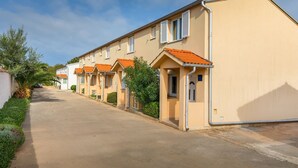 Apartment | Exterior - Apartment in Liznjan Near Bora Beach (Liznjan)