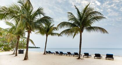Serene 2BR Villa w/ Pool, Beach Access & Relaxing