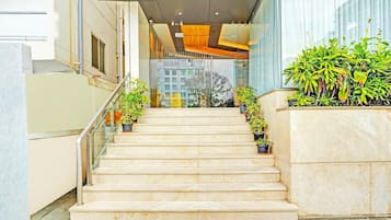 House | Reception