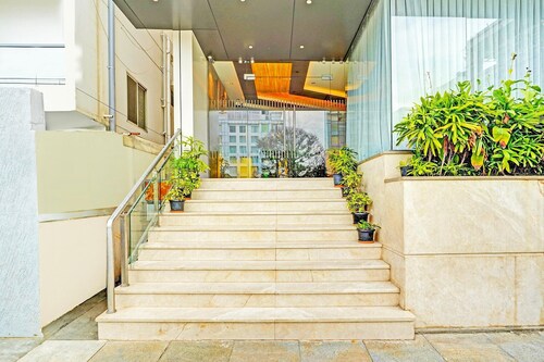 Super Townhouse Indiranagar