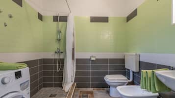 Apartment | Bathroom | Hair dryer