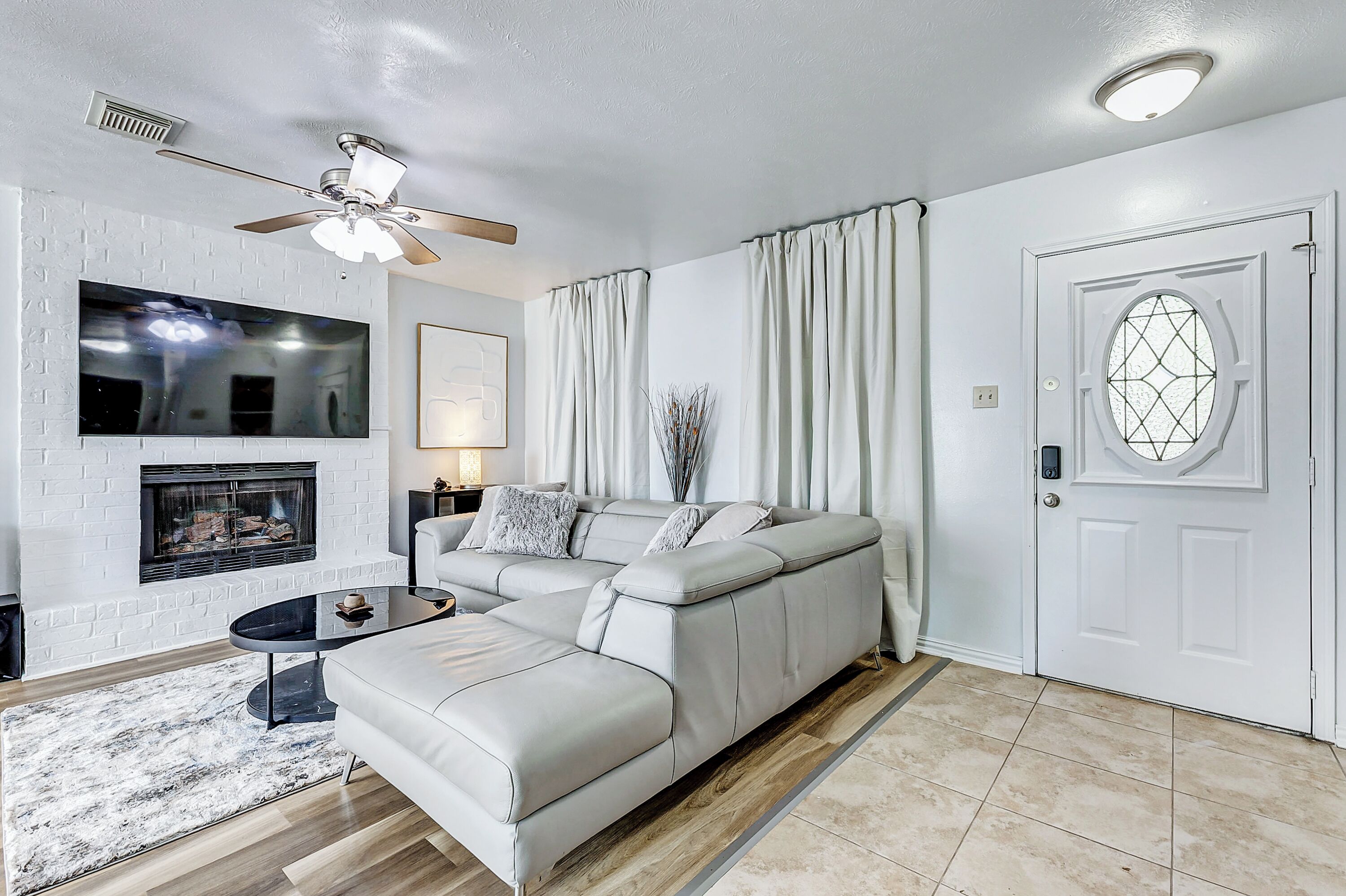 Smart TV, fireplace, DVD player, books