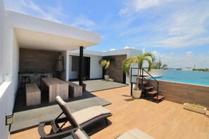 Outdoor dining - 1-bedroom apartment in welcoming Playa del Carmen close to the beach 5ta Avenida (Playa del Carmen)