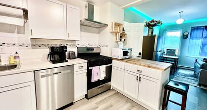 Beautiful Downtown Apartment