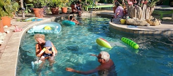 Cozy Apartment 2 Romantic Pool in Tropical Oasis Resort HappyDays Aruba