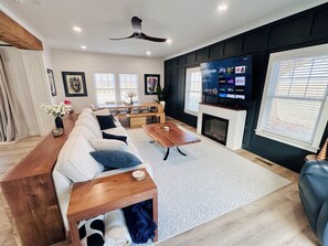 Smart TV y monitor de computadora 