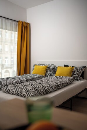 1 bedroom, in-room safe, WiFi, bed sheets