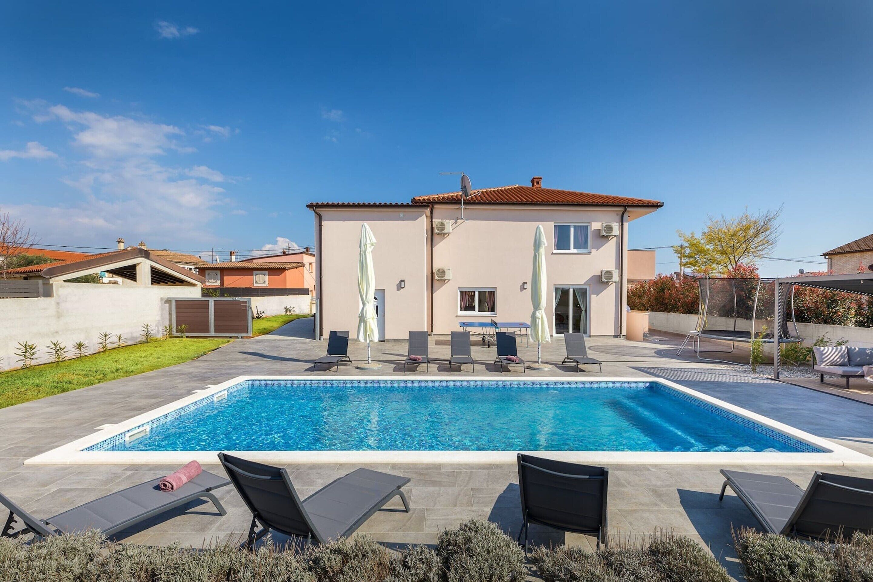 Villa | Piscina | Piscina coperta, piscina all'aperto