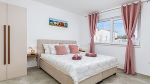 Villa | 6 slaapkamers, een strijkplank/strijkijzer