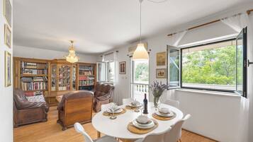 Apartment | Living room