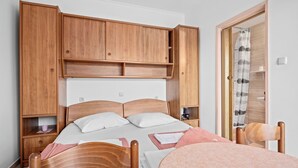 1 bedroom - Beautiful Studio Apartment Near Sandy Beaches (Rab)