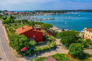 Apartment | Exterior - Apartment in Medulin With sea View (Medulin)