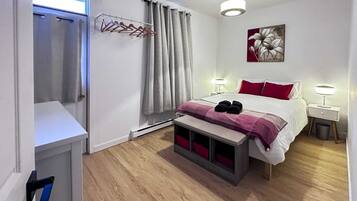 1 bedroom, iron/ironing board, bed sheets