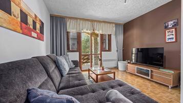 Apartment | Living area