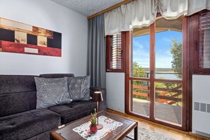 Apartment | Living room