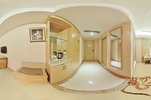 Unclassified image, 2 of 98, button - Vienna Hotel (Guangzhou)