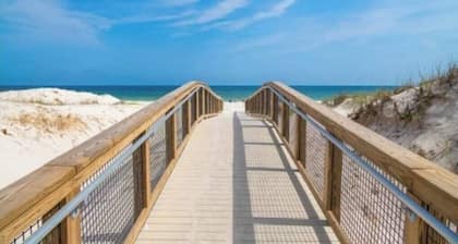 Fred's Nest - Charming 2-Bedroom Perdido Bay Villa, Close to Beach & Golf Course