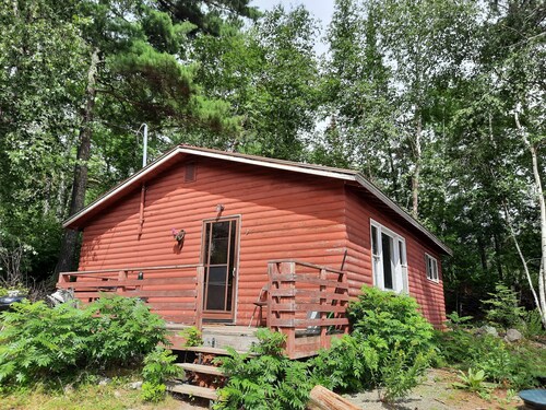 3 bedroom cabin on Crow Lake at Bull Moose Lodge. Pet friendly