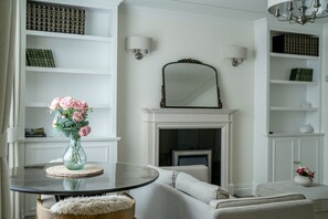 TV connectée, cheminée