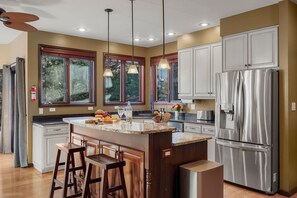 Fridge, microwave, oven, stovetop - Private Family Retreat! Hot Tub, Game Room & Kids Room • 7 Bedrooms, Dogs OK! (Colorado Springs)