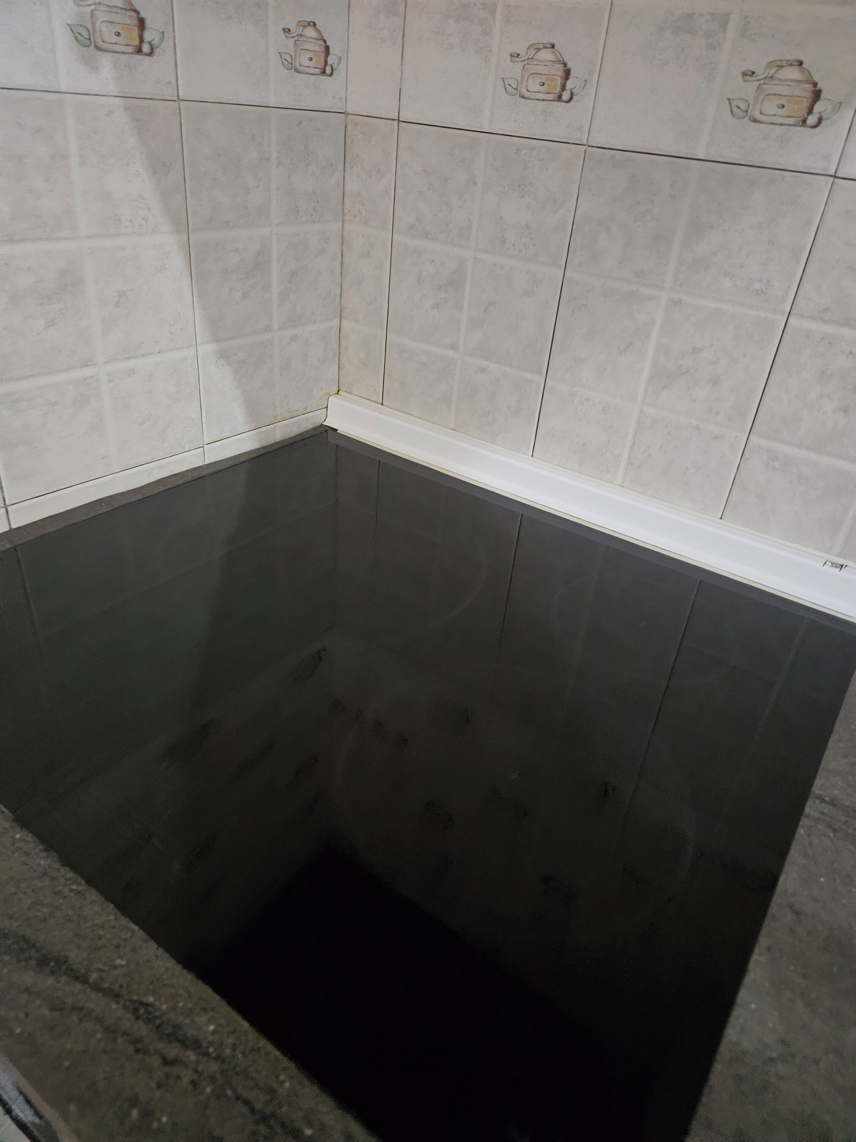 Een douche, een haardroger, handdoeken, zeep