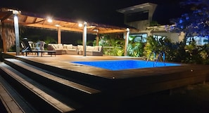 Terrace/patio - Vaniva's Villa nestled in a tropical garden oasis. (Puapuautu Tapere)
